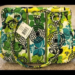 Vera Bradley frame handbag in Limes up